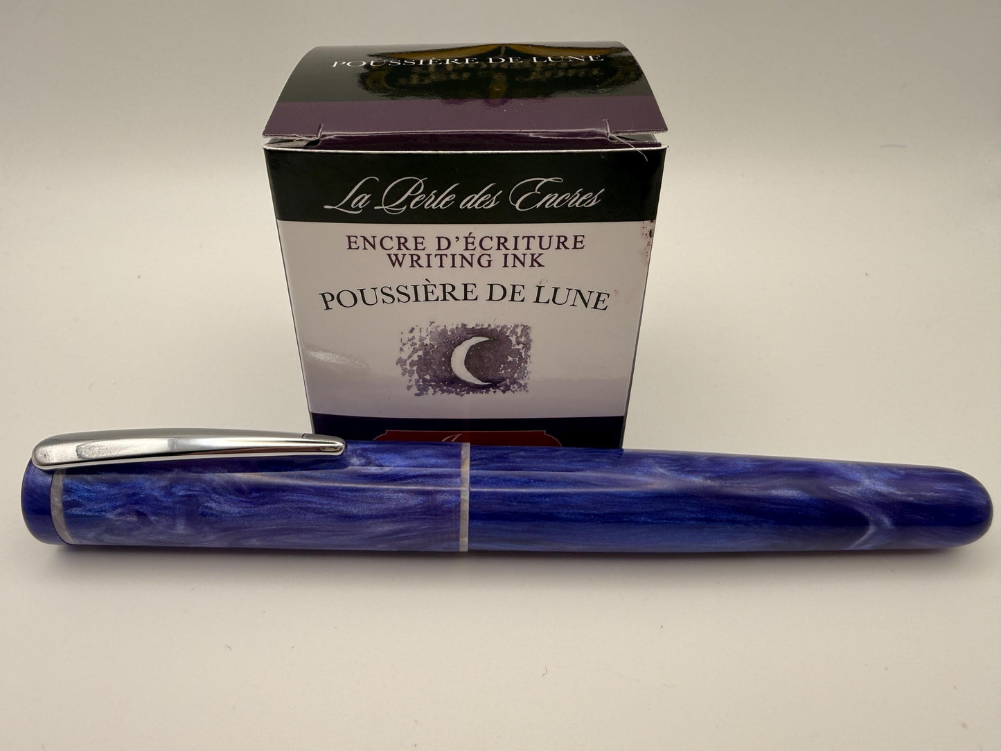 The Noble Cast Resin Fountain Pen with Clip: Bock Nib, White Accents